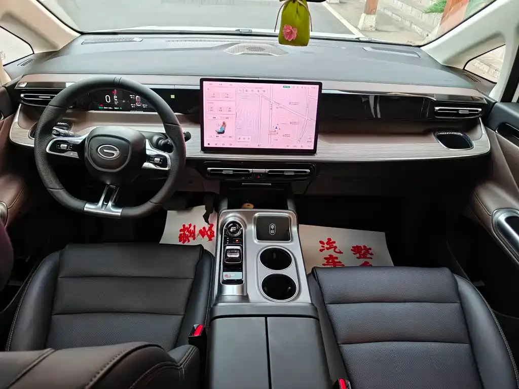 GAC Motor Trumpchi E8 — фото 2