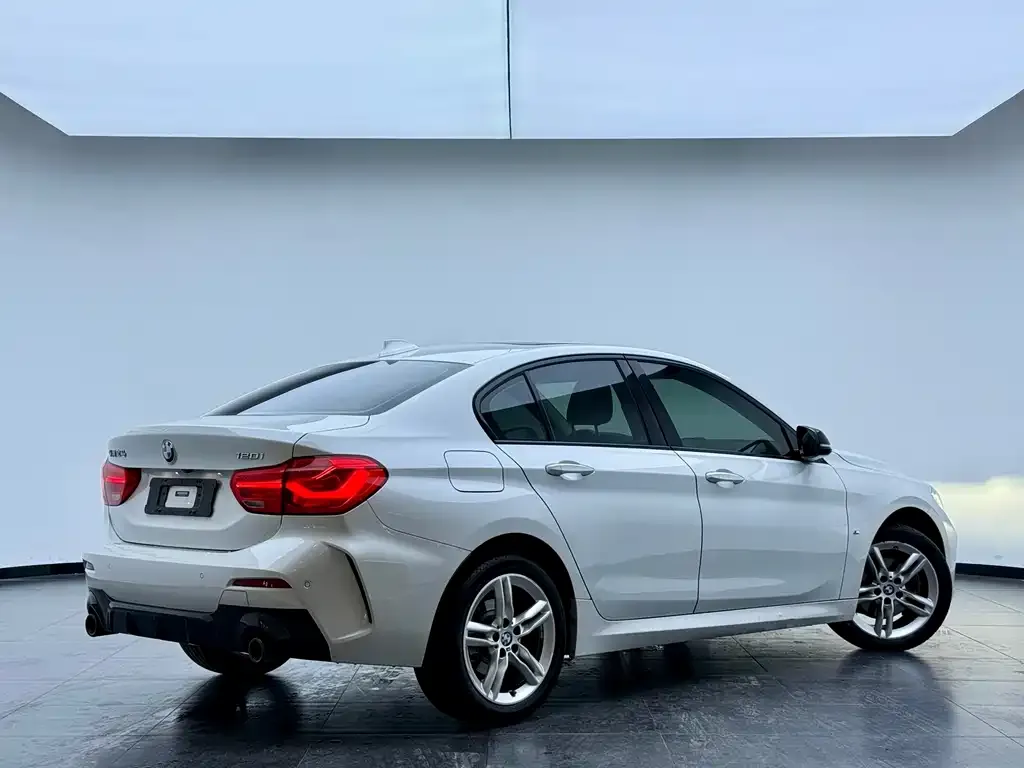 BMW 1 Series — фото 8