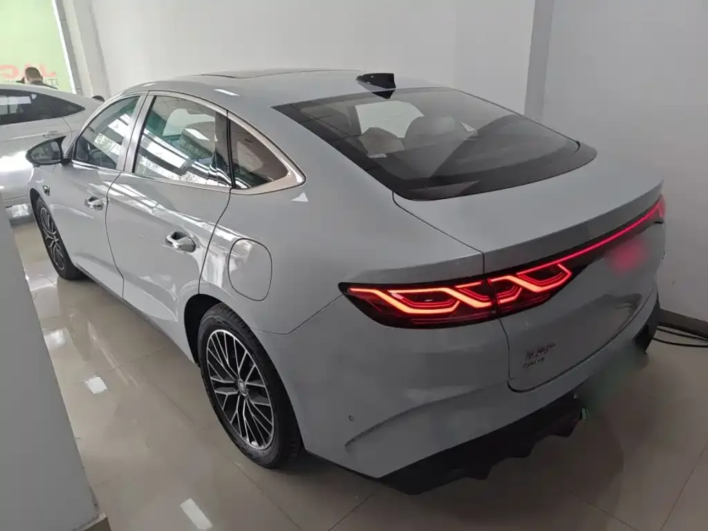 BYD Qin L — фото 10