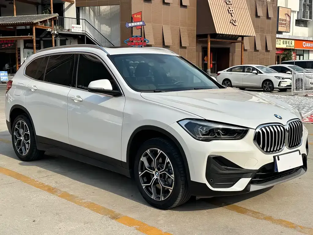 BMW X1 — фото 2