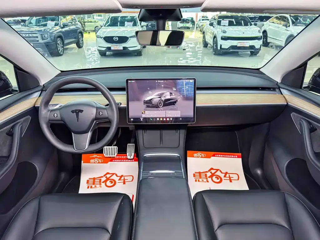 Tesla Model Y — фото 4