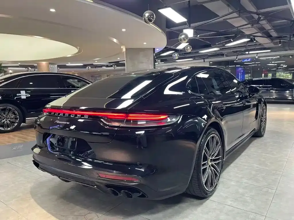 Porsche Panamera — фото 10