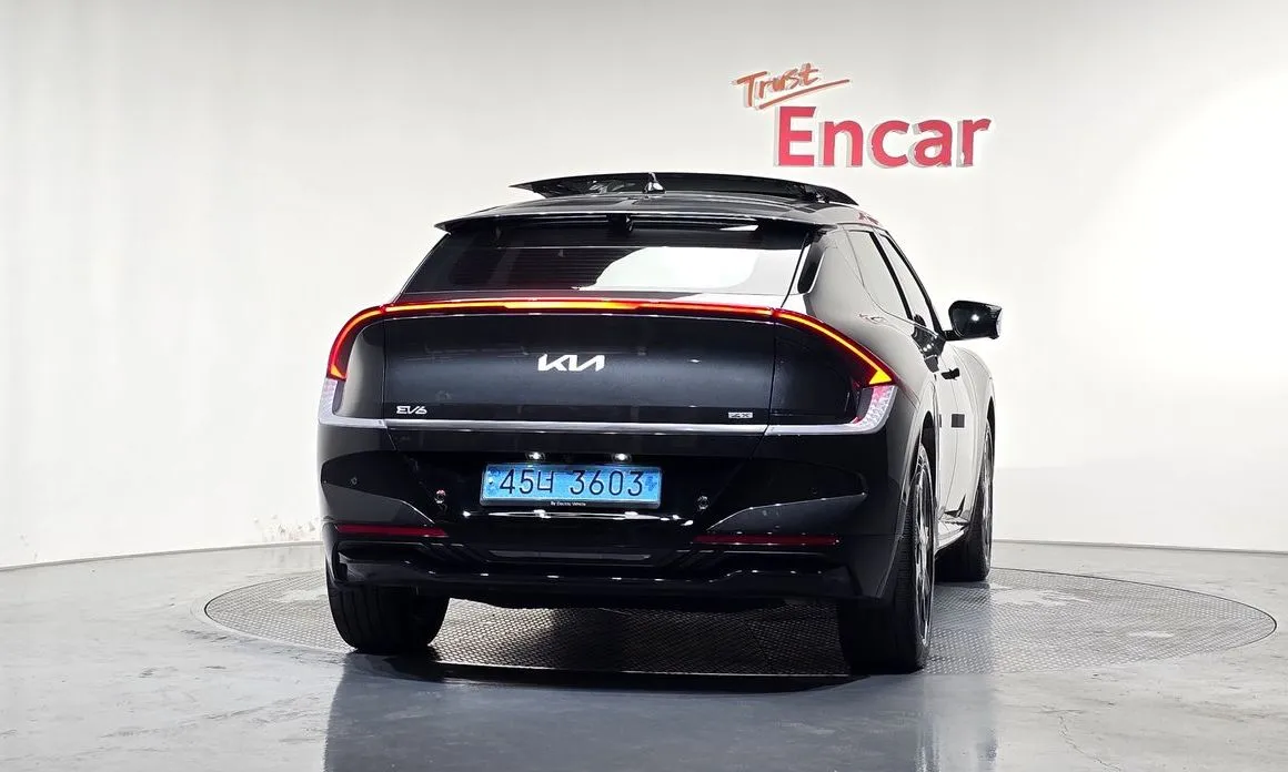 Kia EV6 — фото 6