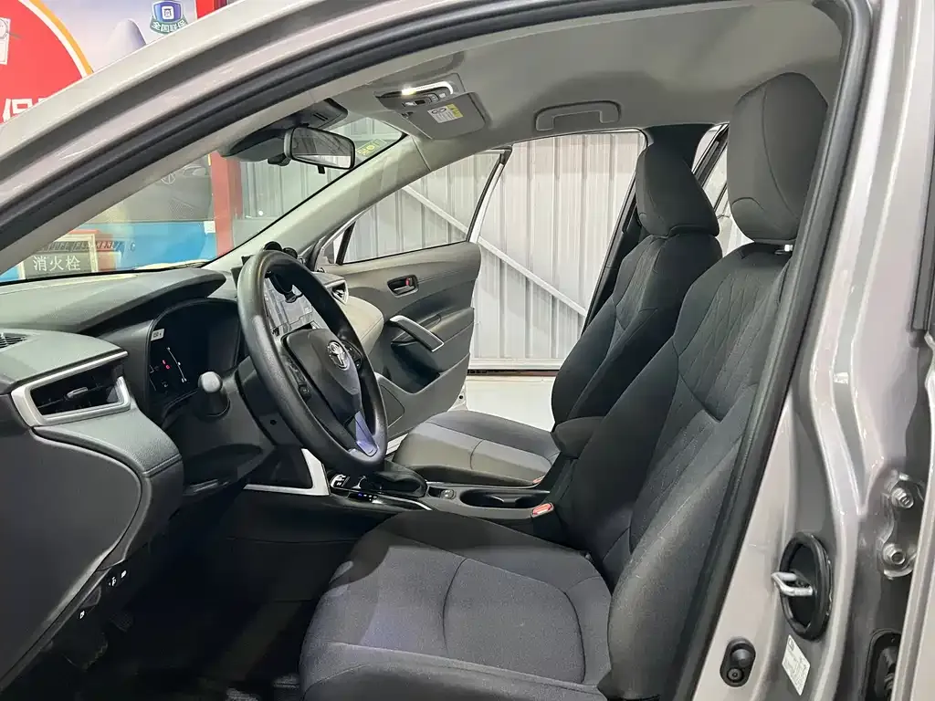 Toyota Corolla Cross — фото 4