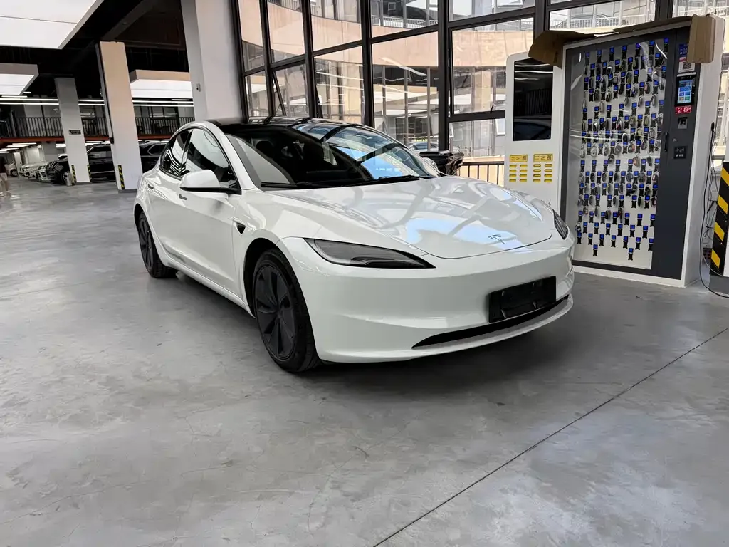 Tesla Model 3 2024 из CN, фото 7