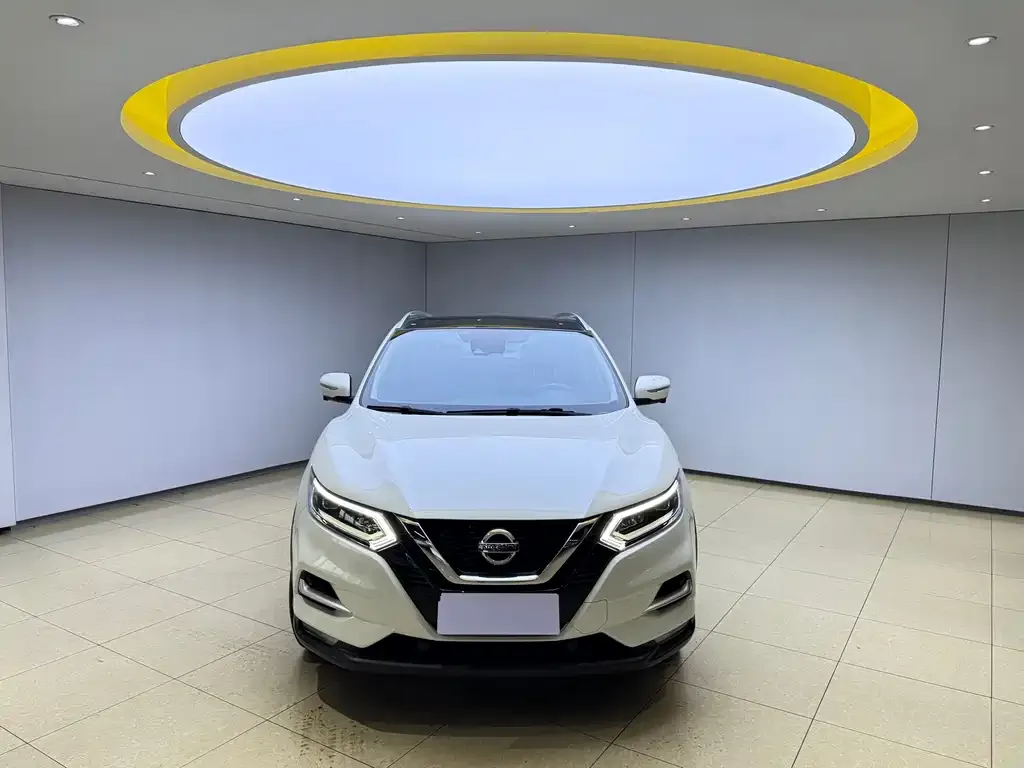 Nissan Qashqai — фото 4