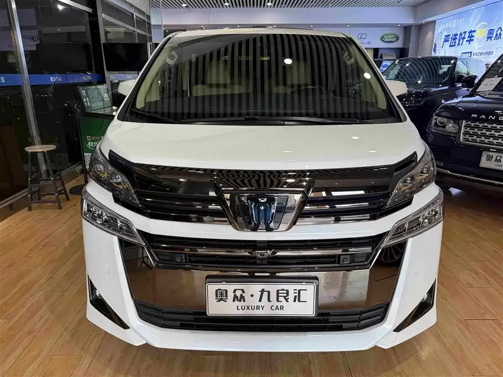 Toyota Vellfire — фото 6