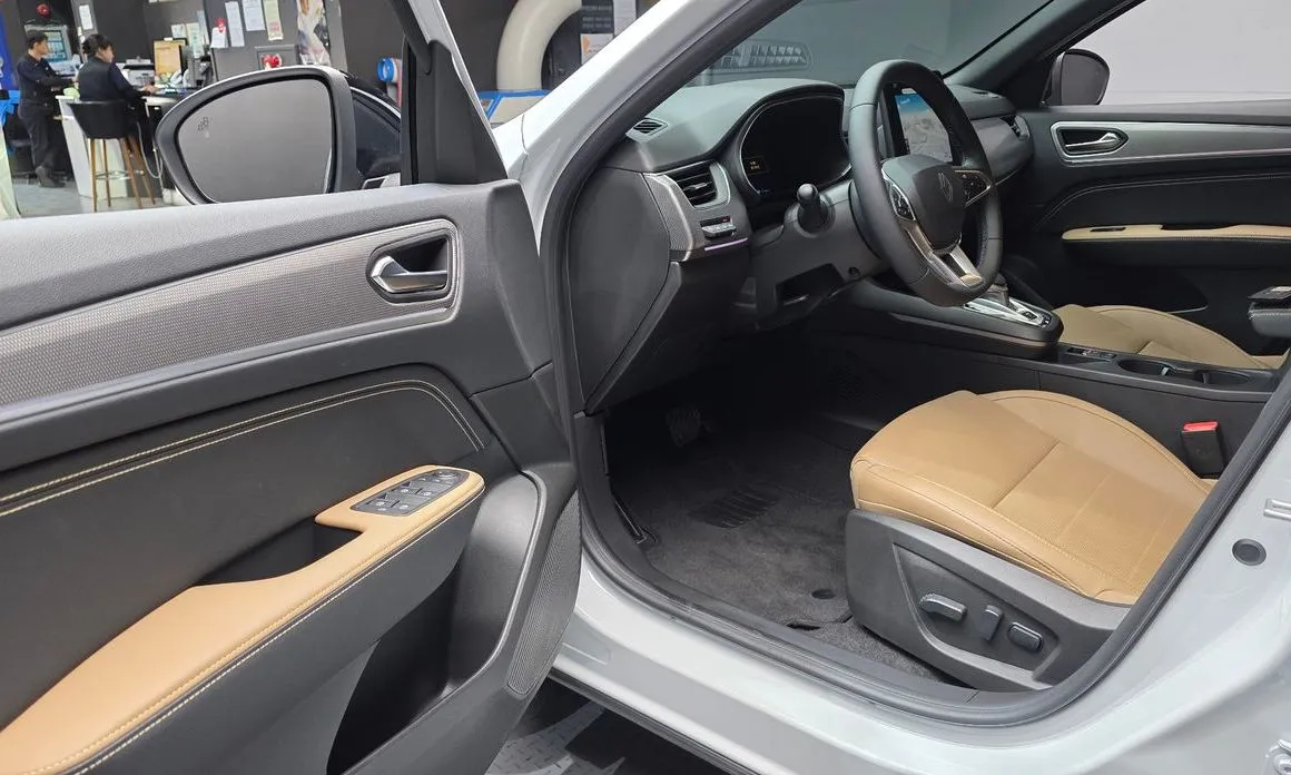 Renault Korea (Samsung) Arkana 2026 из KR, фото 10