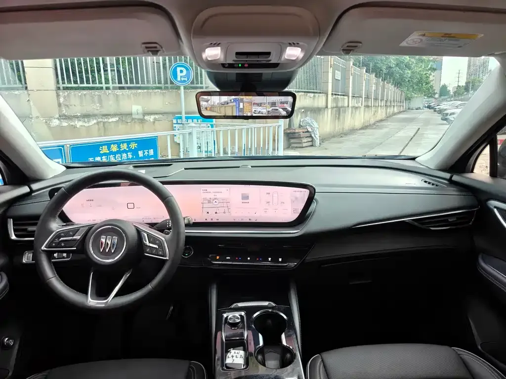 Buick Envision Plus — фото 10