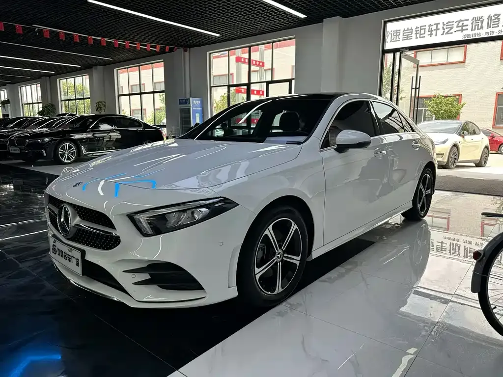 Mercedes-Benz A-Class — фото 1