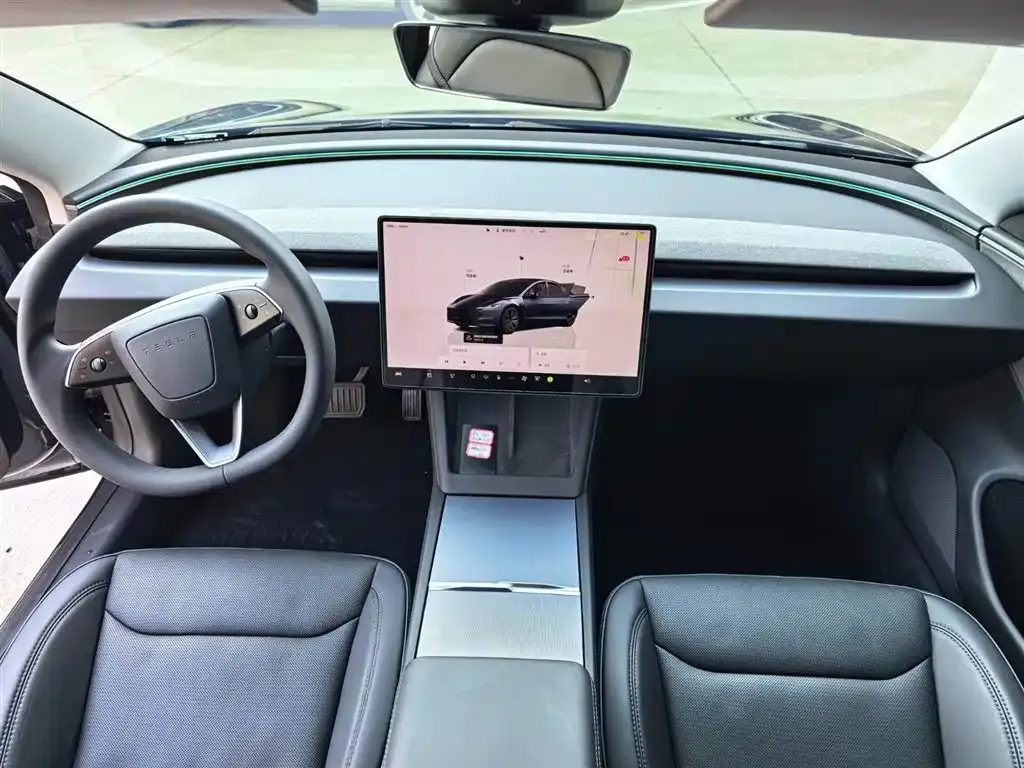 Tesla Model 3 — фото 6