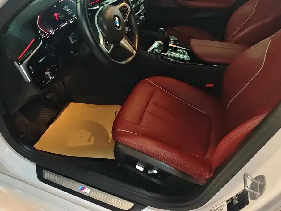 BMW 5 Series — фото 10