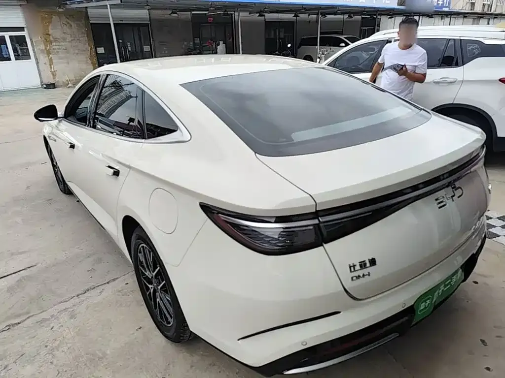 BYD Seal 07 DM-i — фото 7