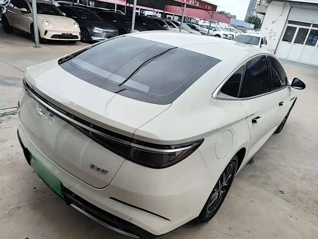 BYD Seal 07 DM-i — фото 5