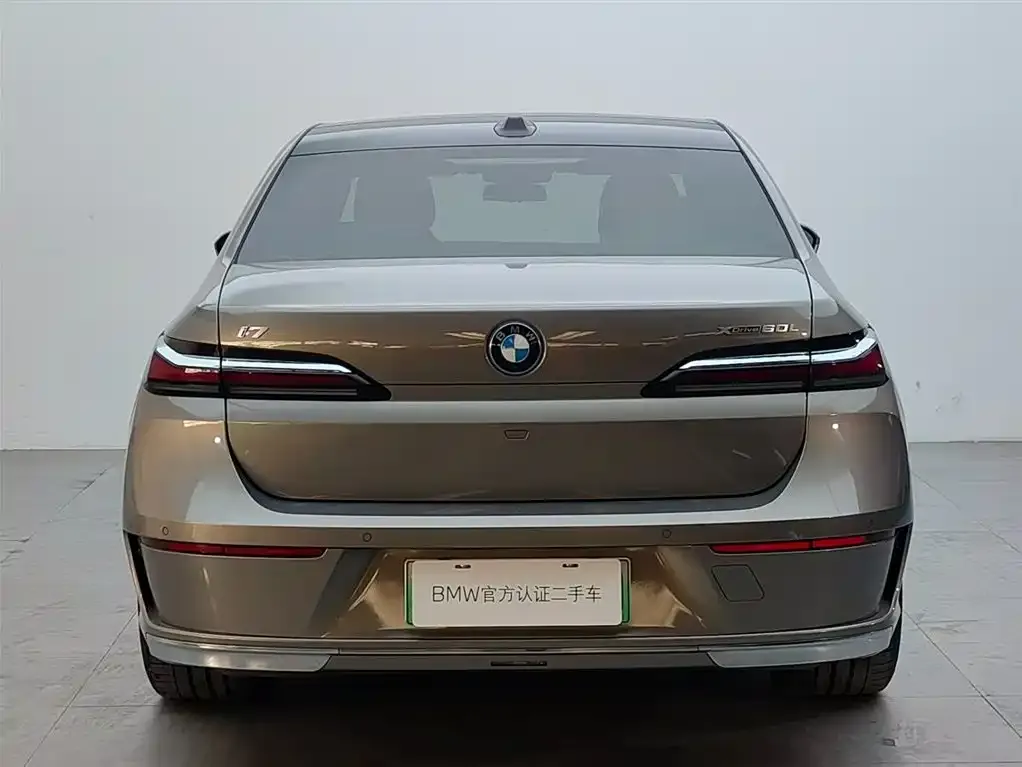 BMW i7 — фото 5