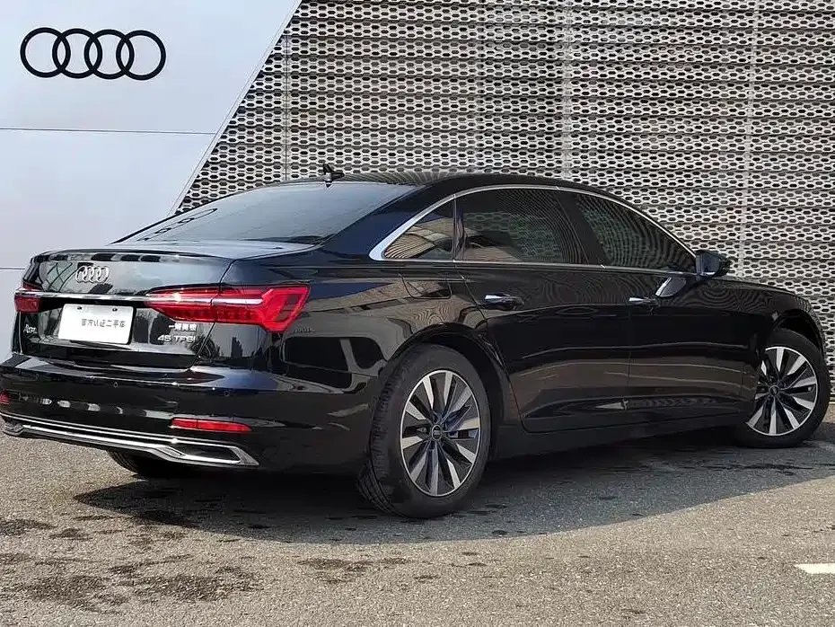 Audi A6L — фото 7