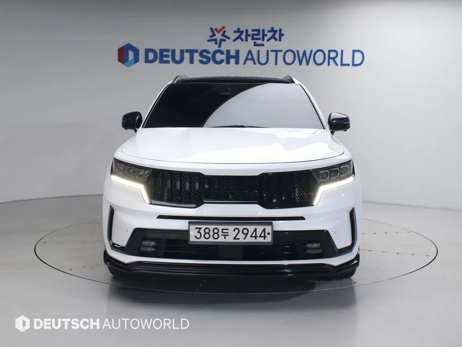 Kia Sorento — фото 9
