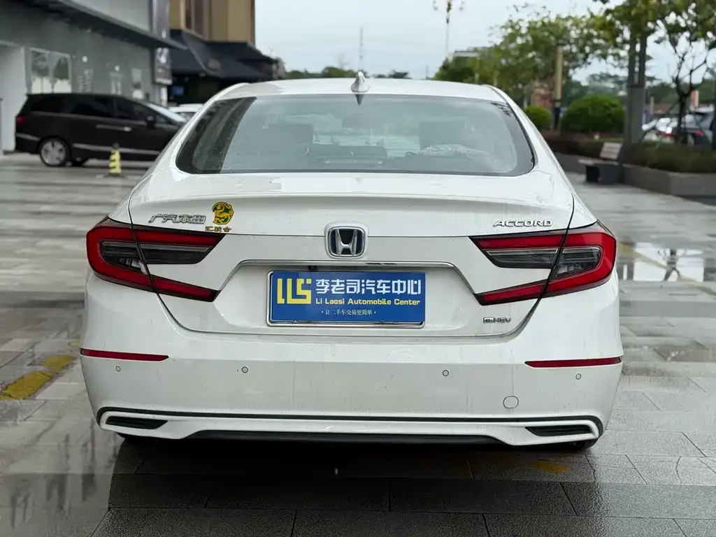 Honda Accord — фото 3