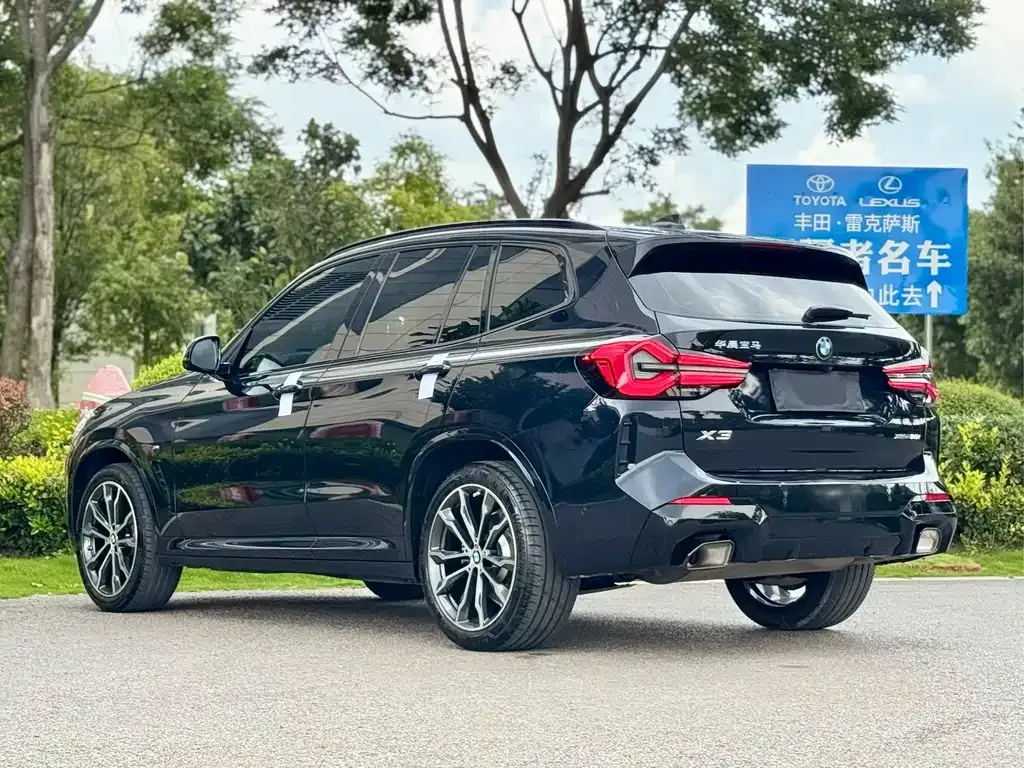 BMW X3 — фото 8