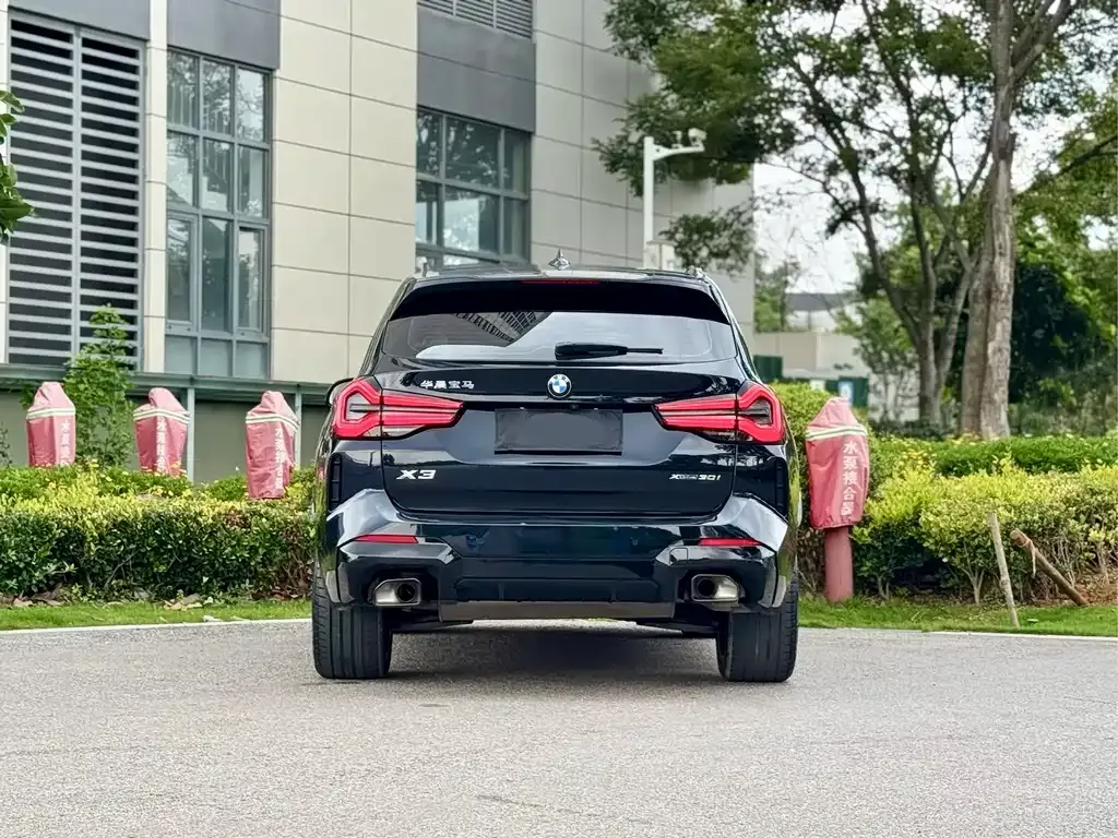 BMW X3 — фото 9