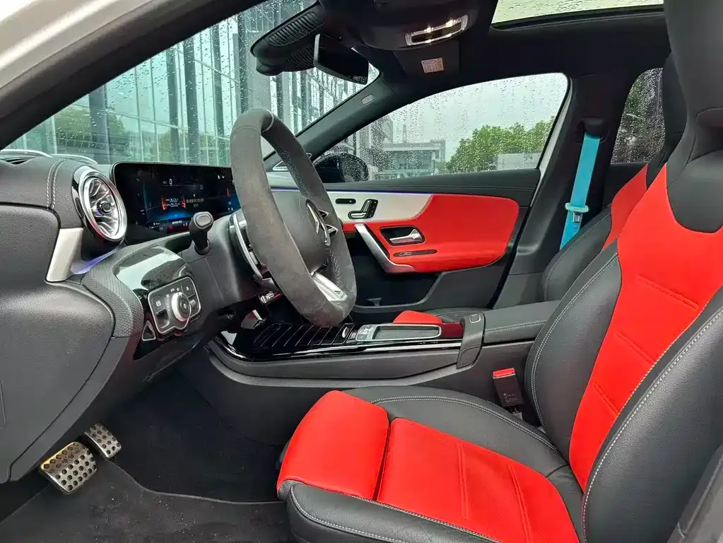 Mercedes-Benz A-Class AMG (Import) 2024 из CN, фото 4