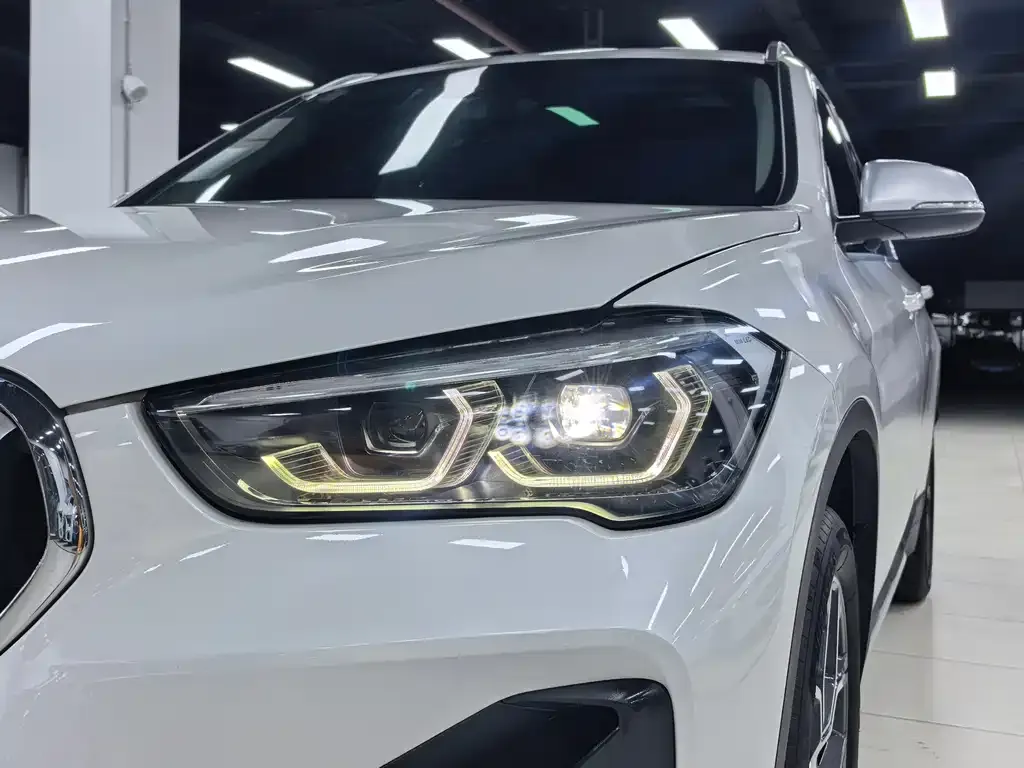 BMW X1 — фото 3