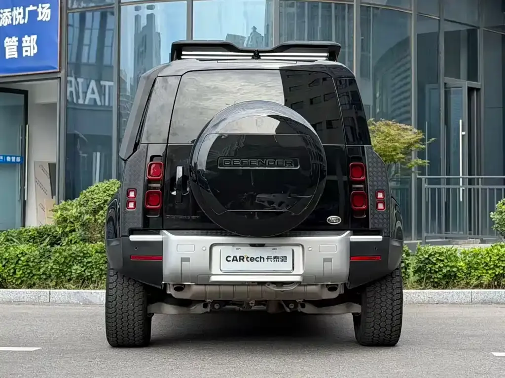 Land Rover Defender — фото 8