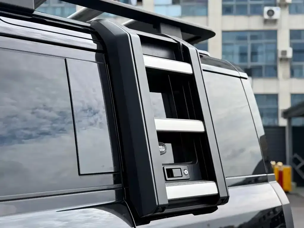 Land Rover Defender — фото 2