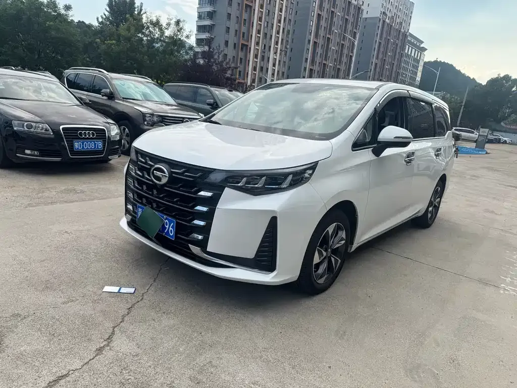 GAC Motor Trumpchi M6 — фото 1