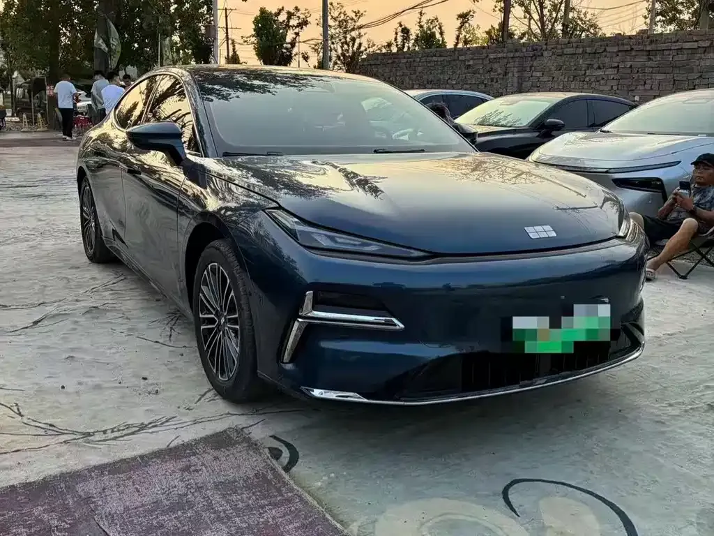 Geely Galaxy Xingyao 8