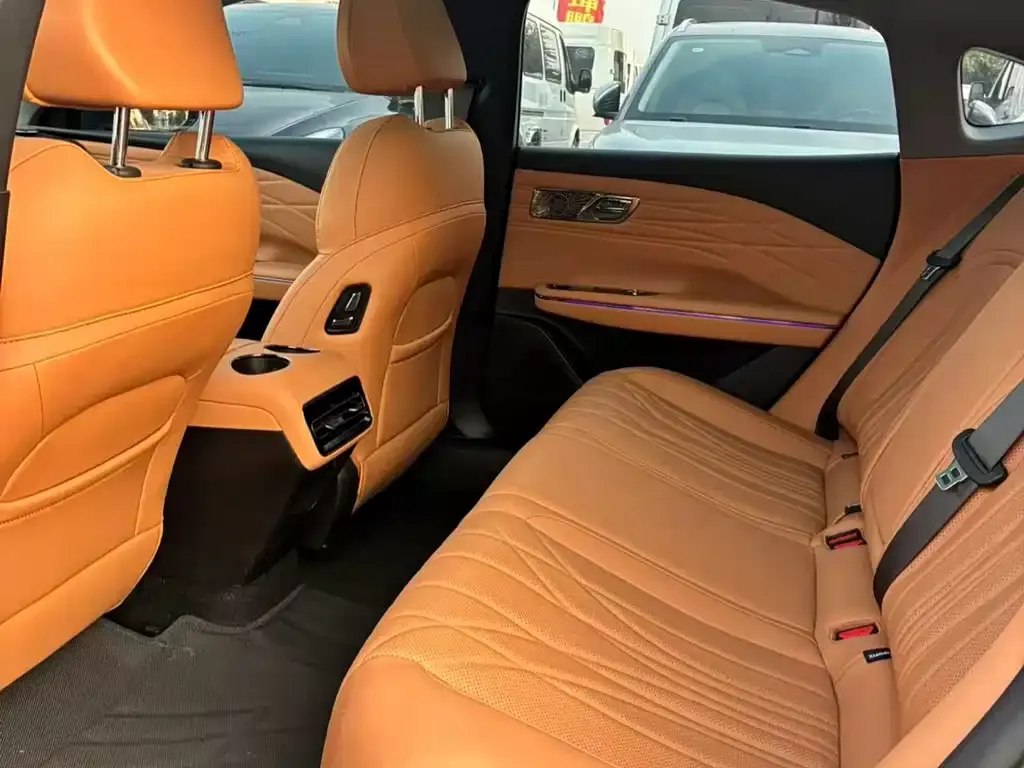 Geely Galaxy Xingyao 8 2025 из CN, фото 2