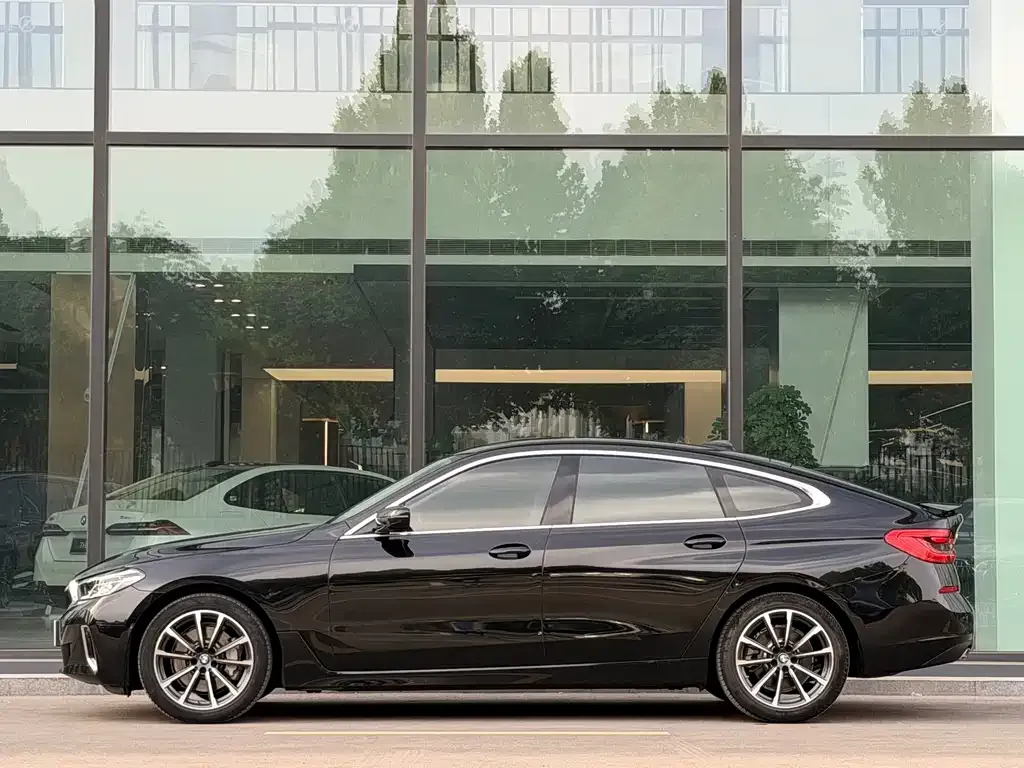 BMW 6 Series GT — фото 7