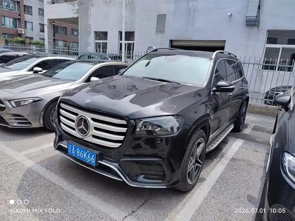 Mercedes-Benz GLS — фото 1