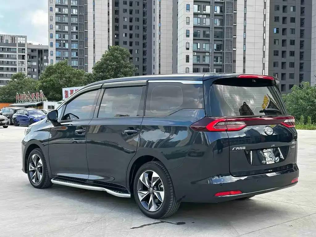 GAC Motor Trumpchi M6 — фото 3