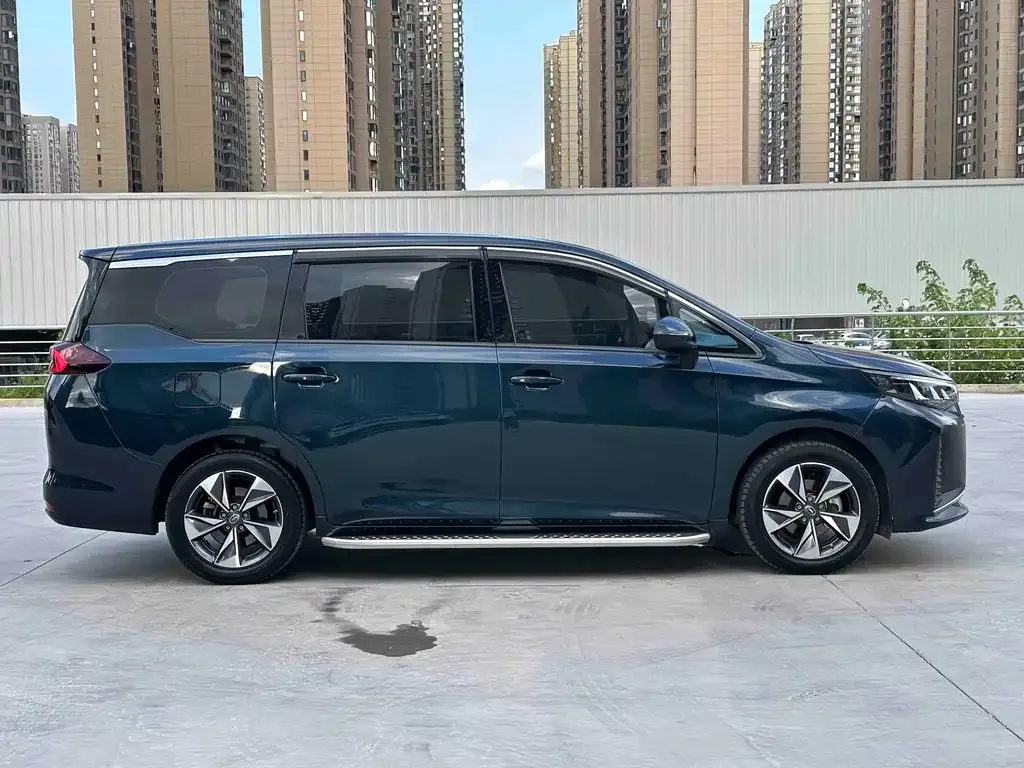 GAC Motor Trumpchi M6 — фото 10