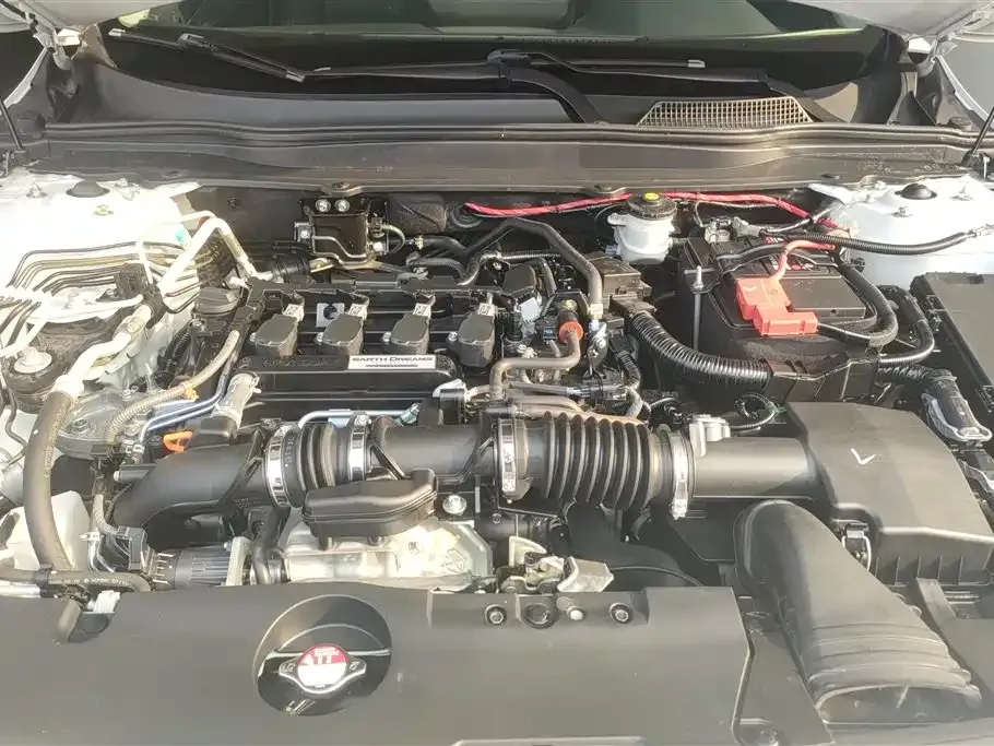 Honda Accord — фото 10