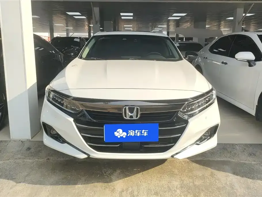 Honda Accord — фото 9