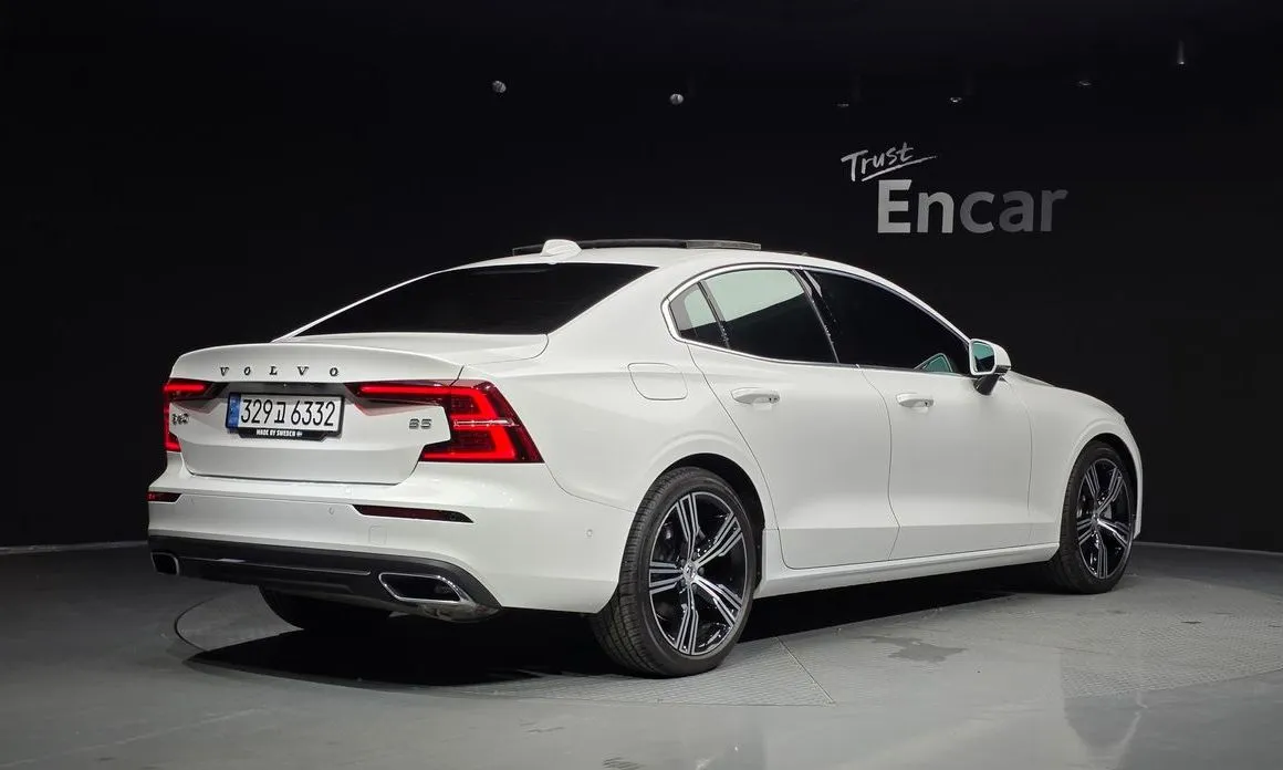 Volvo S60 2021 из KR, фото 6