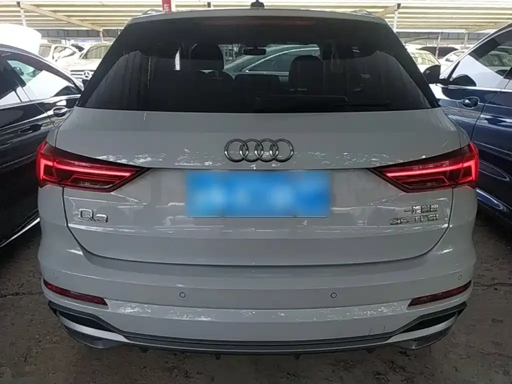 Audi Q3 — фото 8