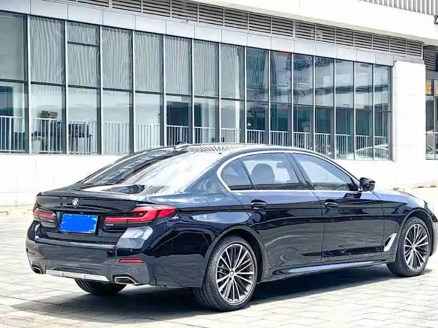 BMW 5 Series — фото 3