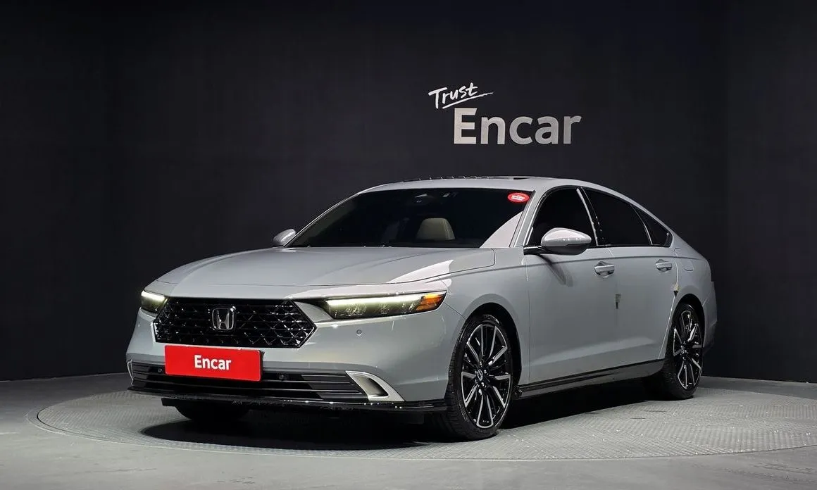 Honda Accord — фото 1