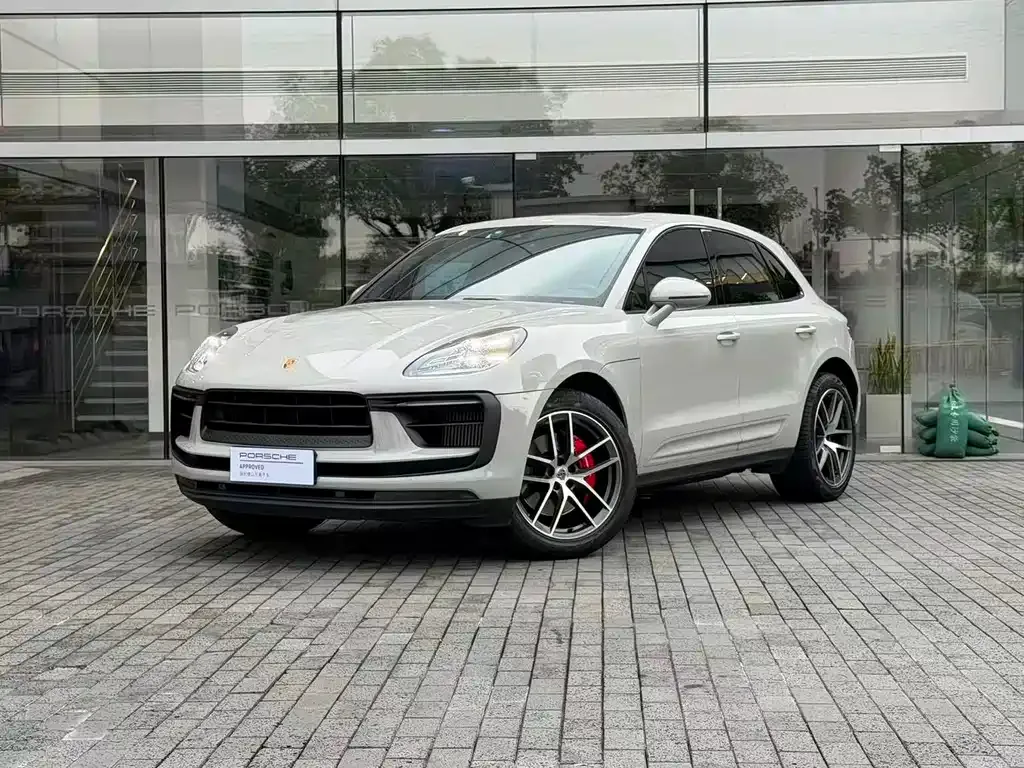 Porsche Macan — фото 1