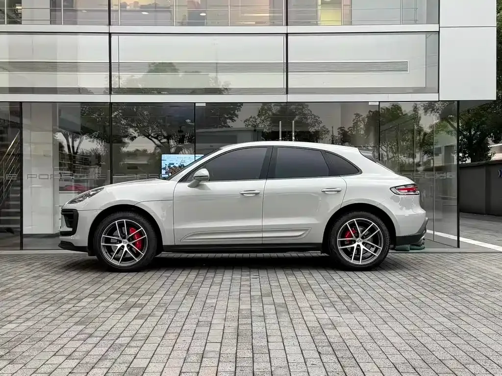 Porsche Macan — фото 10