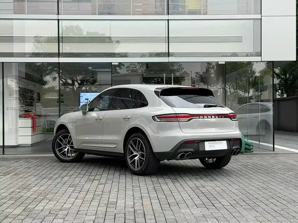 Porsche Macan — фото 5