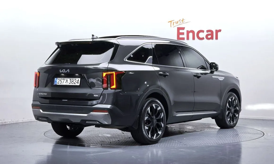 Kia Sorento — фото 4