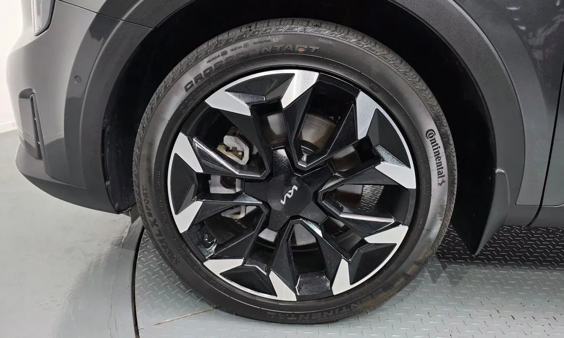 Kia Sorento — фото 5