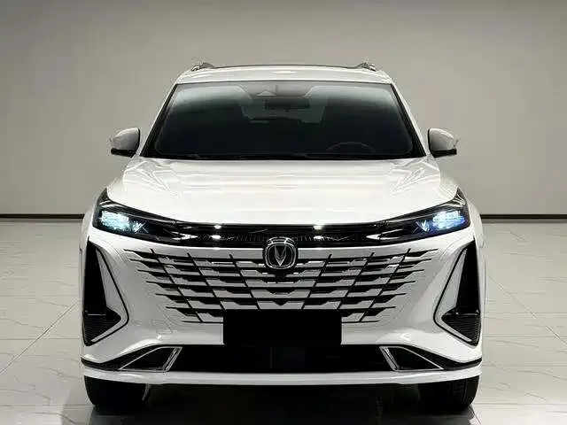 Changan CS75PLUS 2024 из CN, фото 2