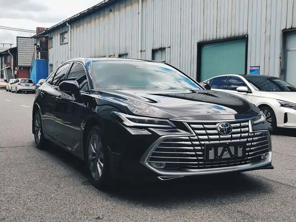 Toyota Avalon — фото 9