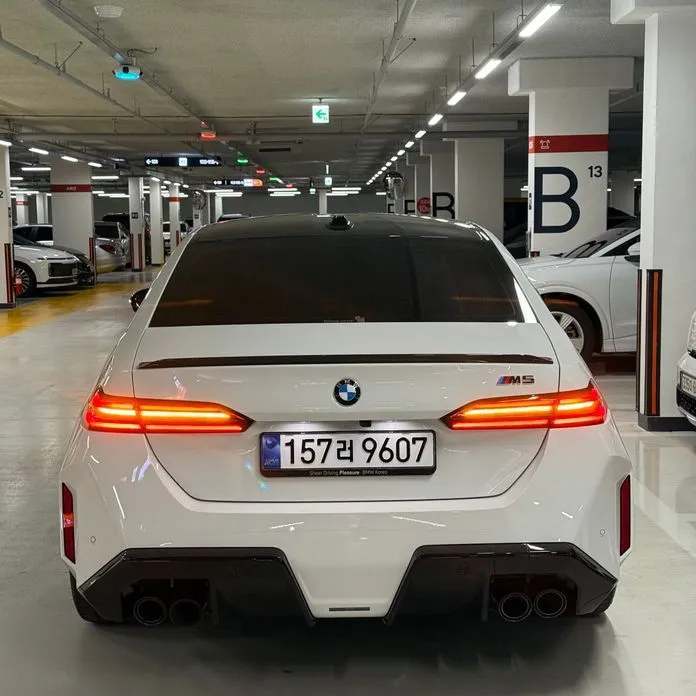 BMW M5 — фото 10