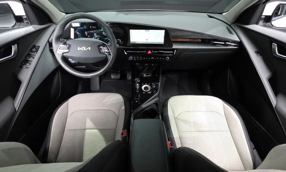 Kia Niro — фото 10